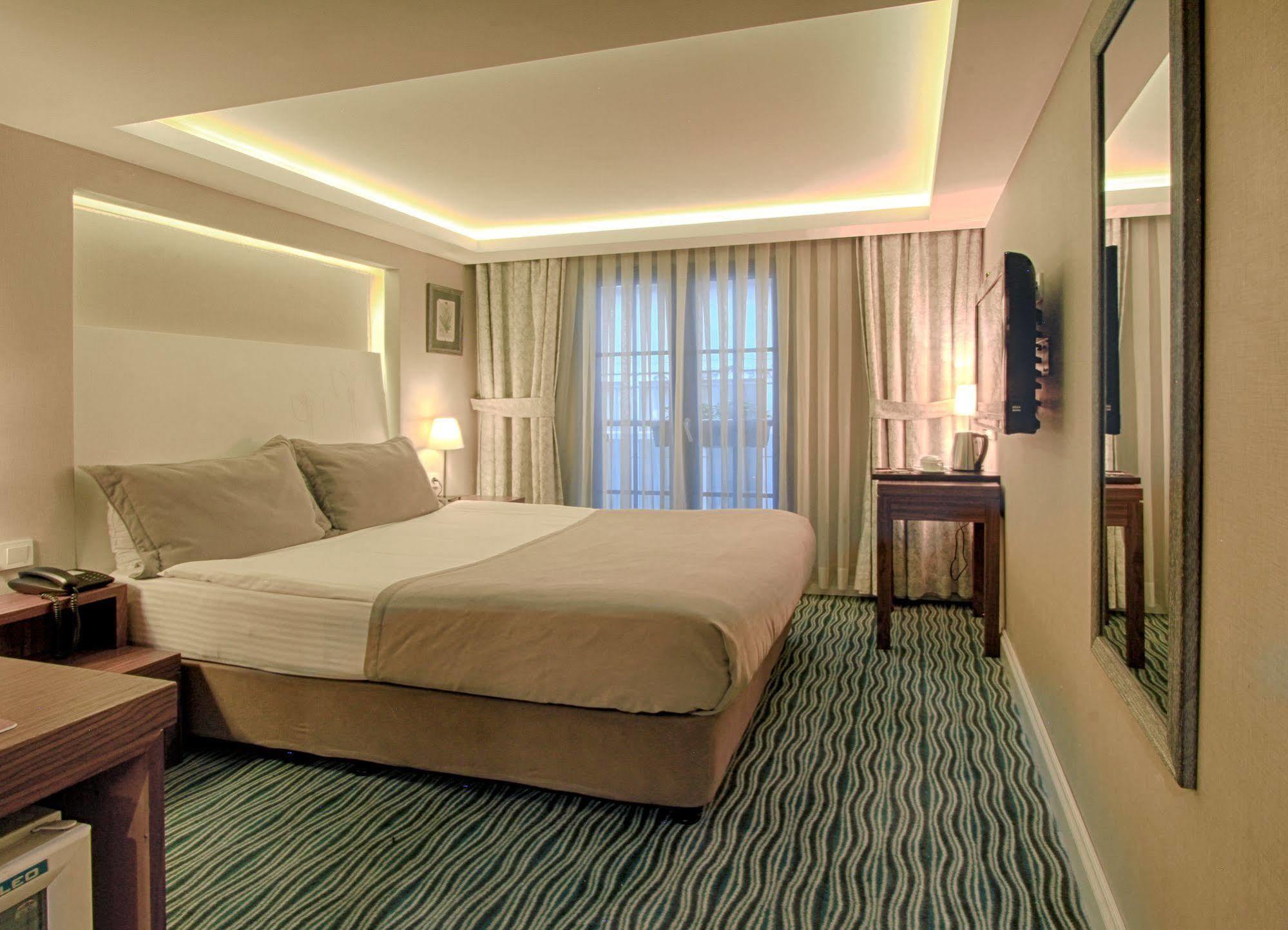 Aston Hotel Taksim イスタンブール エクステリア 写真